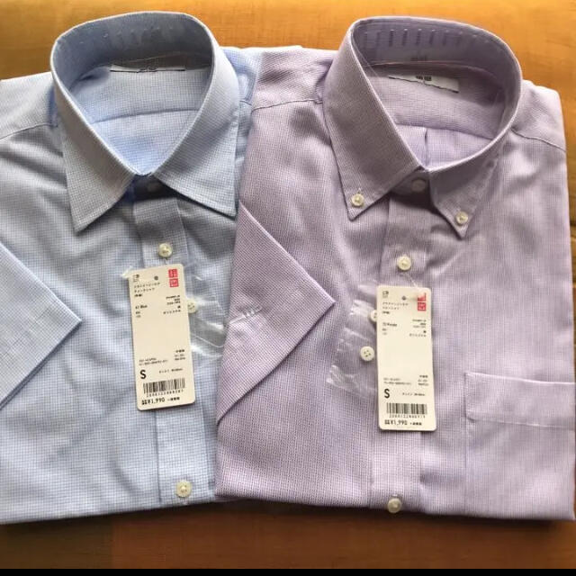 UNIQLO(ユニクロ)の 新品未使用  UNIQLO ドライイージーケアシャツ Ssize  2枚セット メンズのトップス(シャツ)の商品写真