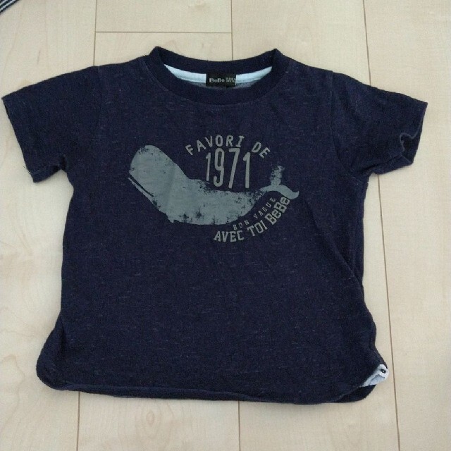 BeBe(ベベ)のBEBE Tシャツ　100 キッズ/ベビー/マタニティのキッズ服男の子用(90cm~)(Tシャツ/カットソー)の商品写真