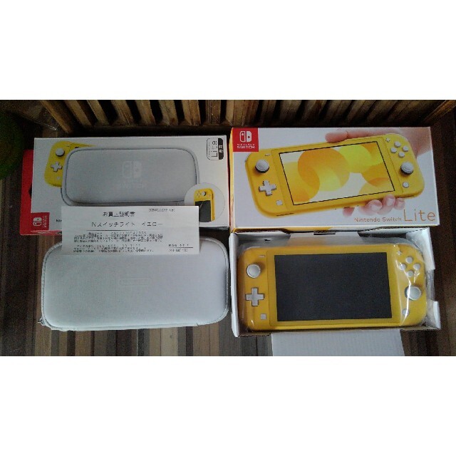 美品です★Nintendo Switch Lite イエロー ケース付き エンタメ/ホビーのゲームソフト/ゲーム機本体(家庭用ゲーム機本体)の商品写真