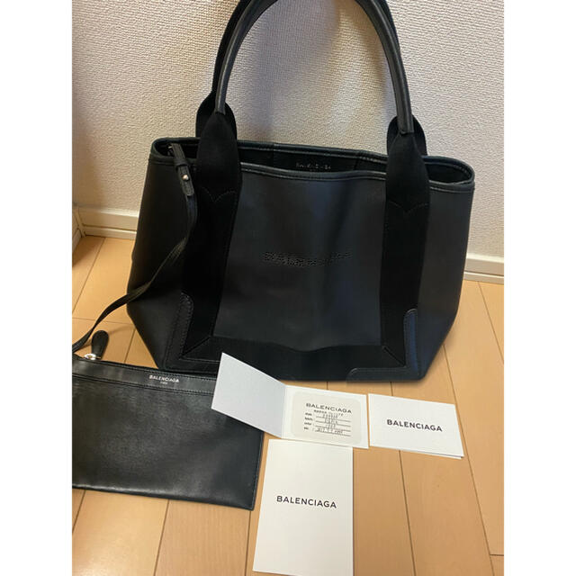 BALENCIAGA BAG(バレンシアガバッグ)の【美品】バレンシアガ　ネイビーカバ S ブラック　レザー レディースのバッグ(トートバッグ)の商品写真