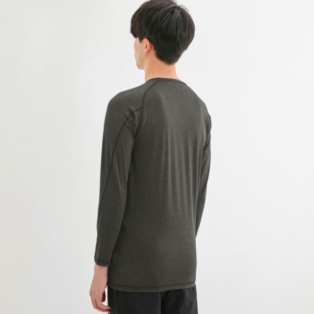 Gu Gu アクティブインナーt 9部袖 未使用の通販 By Junchan S Shop ジーユーならラクマ