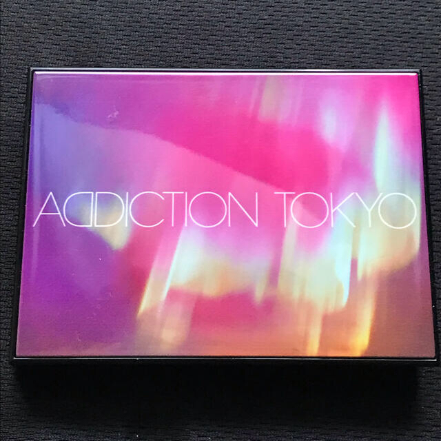 ADDICTION(アディクション)のアディクション　オーロライルミネーション 001 コスメ/美容のベースメイク/化粧品(アイシャドウ)の商品写真