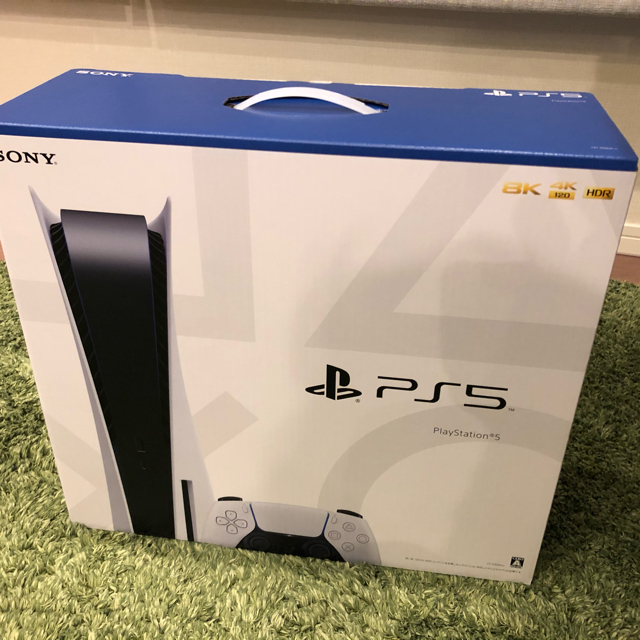 PlayStation(プレイステーション)のPS5 本体　新品未使用　playstation 5 エンタメ/ホビーのゲームソフト/ゲーム機本体(家庭用ゲーム機本体)の商品写真