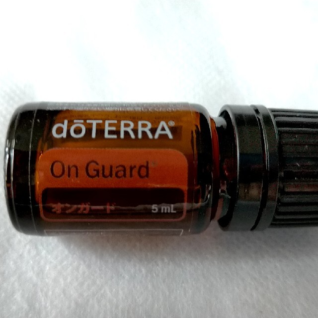 新品／doTERRA(ドテラ)　オンガード　5ml(お試し品) コスメ/美容のリラクゼーション(エッセンシャルオイル（精油）)の商品写真