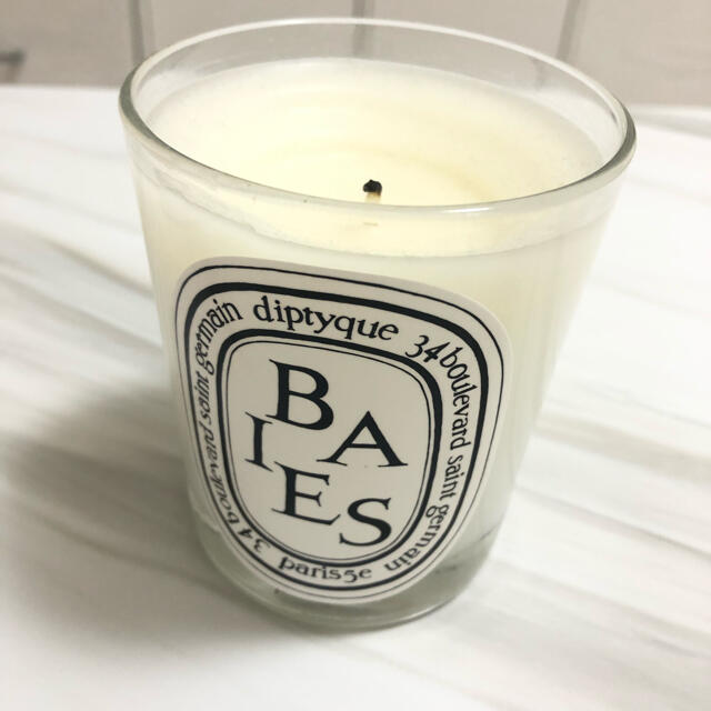 diptyque(ディプティック)のディプティック　キャンドル　BAIES 190g コスメ/美容のリラクゼーション(キャンドル)の商品写真