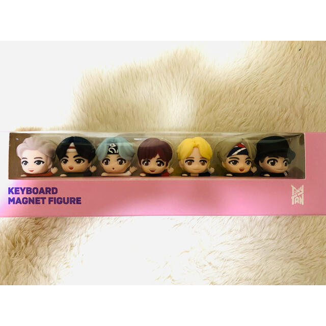 防弾少年団(BTS)(ボウダンショウネンダン)のTiny TAN  KEYBORD MAGNET FIGURE エンタメ/ホビーのタレントグッズ(アイドルグッズ)の商品写真