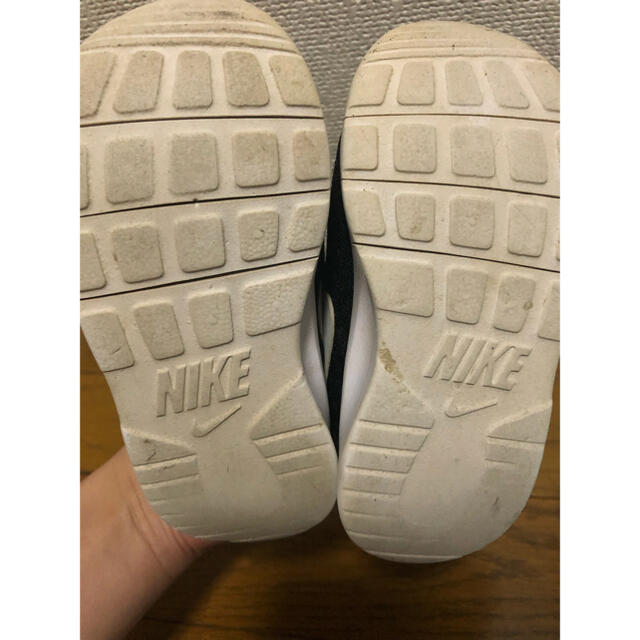 NIKE(ナイキ)のNIKE 靴　13cm キッズ/ベビー/マタニティのベビー靴/シューズ(~14cm)(スニーカー)の商品写真