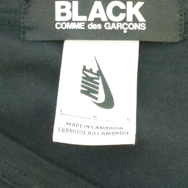 BLACK COMME des GARCONS(ブラックコムデギャルソン)のBLACK COMME des GARCONS × NIKE コラボ Tシャツ メンズのトップス(Tシャツ/カットソー(半袖/袖なし))の商品写真