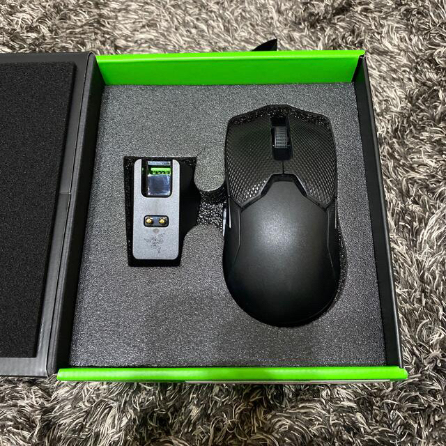 LAZER(レイザー)のRazer Viper Ultimate ワイヤレスゲーミングマウス スマホ/家電/カメラのPC/タブレット(PC周辺機器)の商品写真