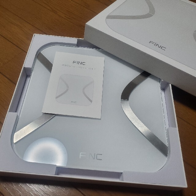 FiNC 体組成計 スマホ/家電/カメラの美容/健康(体重計/体脂肪計)の商品写真