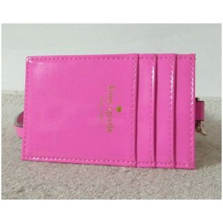 ケイトスペードニューヨーク(kate spade NEW YORK)のケイトスペードニューヨーク　定期入れ　名刺入れ　IDカードホルダー　パスケース(名刺入れ/定期入れ)