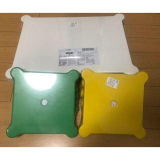 イケア(IKEA)の【新品・未使用】IKEA UTTERウッテル3点セット子供用テーブル&スツール(テーブル/チェア)