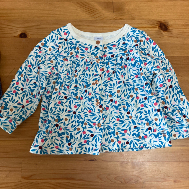 PETIT BATEAU(プチバトー)の【専用】プチバトー  ワンピース　カーディガン　セット　 キッズ/ベビー/マタニティのキッズ服女の子用(90cm~)(ワンピース)の商品写真