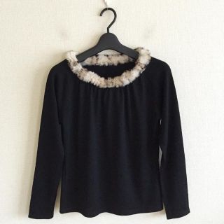 ニジュウサンク(23区)の23区♡ラビットファー付き黒色カットソー(カットソー(長袖/七分))