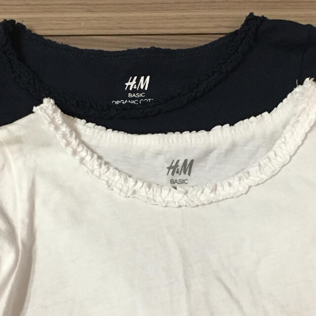 H&M(エイチアンドエム)のH&M Tシャツ トップス　２枚セット　90 シンプル　無地　保育園 キッズ/ベビー/マタニティのキッズ服女の子用(90cm~)(Tシャツ/カットソー)の商品写真