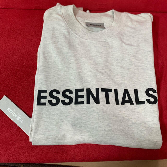 FEAR OF GOD(フィアオブゴッド)のESSENTIALS エッセンシャルズロンT OATMEAL  メンズのトップス(Tシャツ/カットソー(七分/長袖))の商品写真