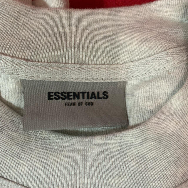 FEAR OF GOD(フィアオブゴッド)のESSENTIALS エッセンシャルズロンT OATMEAL  メンズのトップス(Tシャツ/カットソー(七分/長袖))の商品写真