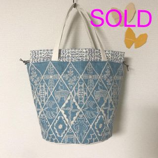 ミナペルホネン(mina perhonen)の【SOLD】ミナペルホネン　ハンドメイド　丸底　巾着　バッグ(バッグ)