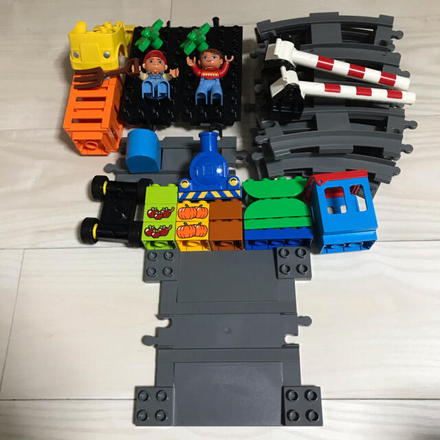 Lego(レゴ)のレゴデュプロ　10180 電車　トレイン　線路 キッズ/ベビー/マタニティのおもちゃ(電車のおもちゃ/車)の商品写真