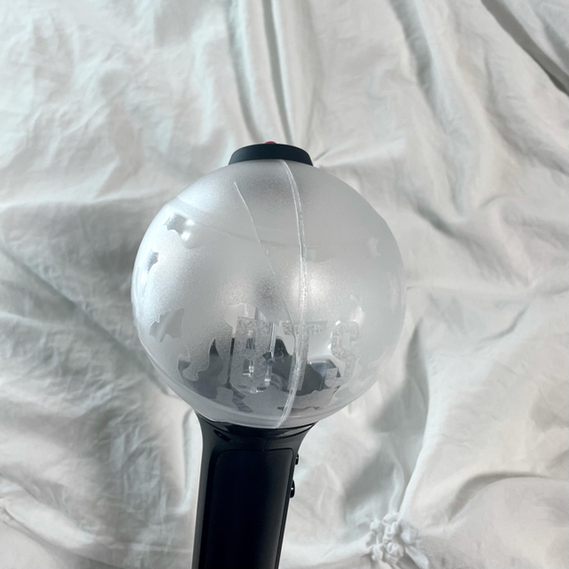 防弾少年団(BTS)(ボウダンショウネンダン)のBTS OFFICIAL LIGHT STICK VER.3  エンタメ/ホビーのCD(K-POP/アジア)の商品写真