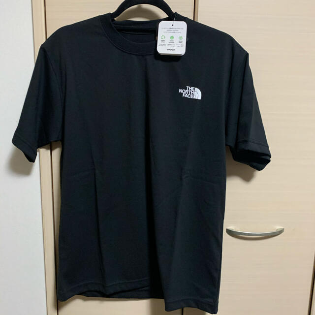 THE NORTH FACE(ザノースフェイス)のノースフェイス　tシャツ　新品未使用 メンズのトップス(Tシャツ/カットソー(半袖/袖なし))の商品写真