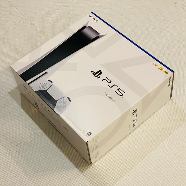 PlayStation(プレイステーション)のPlayStation5 新品 エンタメ/ホビーのゲームソフト/ゲーム機本体(家庭用ゲーム機本体)の商品写真