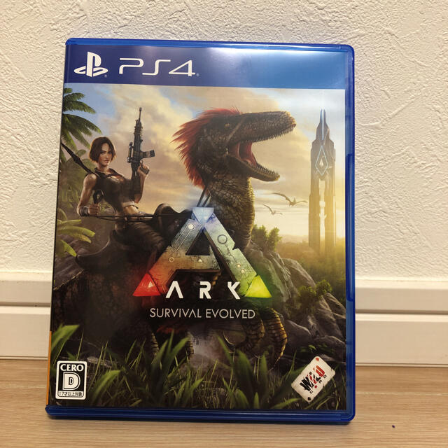 PlayStation4(プレイステーション4)の中古　「ARK：Survival Evolved PS4」 エンタメ/ホビーのゲームソフト/ゲーム機本体(家庭用ゲームソフト)の商品写真