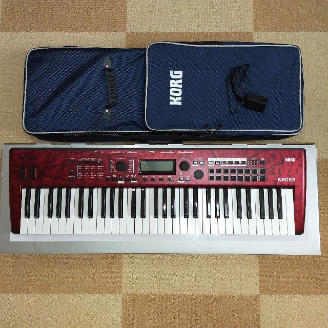 KORG(コルグ)のKORG KROSS2 61鍵 レッドマーブル キーボード 自宅 楽器の鍵盤楽器(キーボード/シンセサイザー)の商品写真