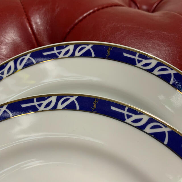 Saint Laurent(サンローラン)の美品 正規品 YSL イヴサンローラン 平皿 丸皿 食器 2枚セット インテリア/住まい/日用品のキッチン/食器(食器)の商品写真