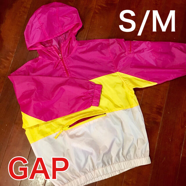 GAP(ギャップ)のGAP ウインドブレーカー スポーツ/アウトドアのランニング(ウェア)の商品写真