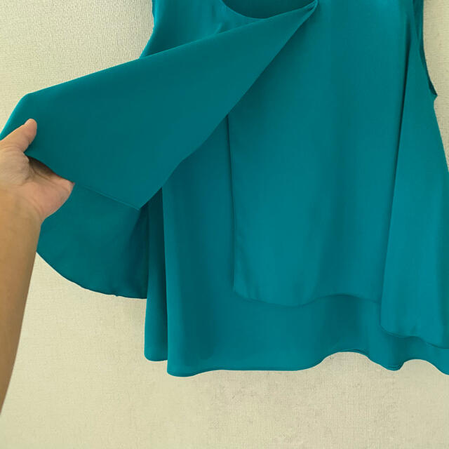 VIAGGIO BLU(ビアッジョブルー)のビアッジョブルー♡デザインノースリーブシャツ レディースのトップス(シャツ/ブラウス(半袖/袖なし))の商品写真