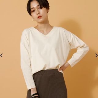 アズールバイマウジー(AZUL by moussy)のバックニュアンスVネックプルオーバー(カットソー(長袖/七分))