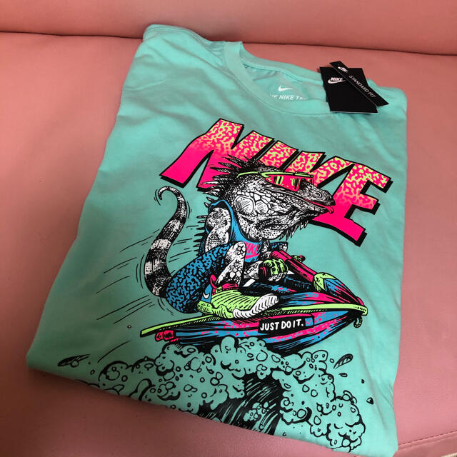 NIKE(ナイキ)のNIKE♡Tシャツ♡トカゲ♡レア♡希少デザイン♡ナイキ ♡ストリート♡原宿♡奇抜 メンズのトップス(Tシャツ/カットソー(半袖/袖なし))の商品写真