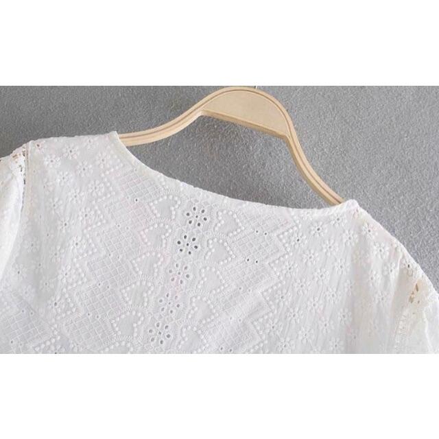 ZARA(ザラ)の💠6月新作🦋4529◆white ホワイト カットレース ブラウス レディースのトップス(シャツ/ブラウス(長袖/七分))の商品写真