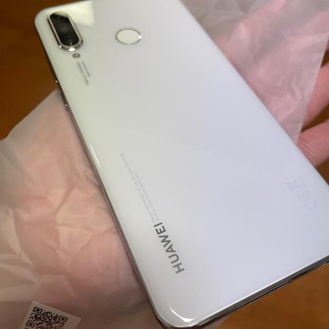 HUAWEI(ファーウェイ)のHUAWEI P30 lite MAR-LX2J パールホワイト simフリー スマホ/家電/カメラのスマートフォン/携帯電話(スマートフォン本体)の商品写真