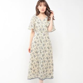 ミッシュマッシュ(MISCH MASCH)のMISCH MASCH 小花柄ロングワンピース M ベージュ 新品タグ付き(ロングワンピース/マキシワンピース)