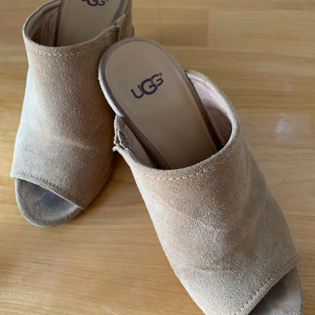 UGG(アグ)の【値下げ】UGG LIVELY レディースの靴/シューズ(サンダル)の商品写真