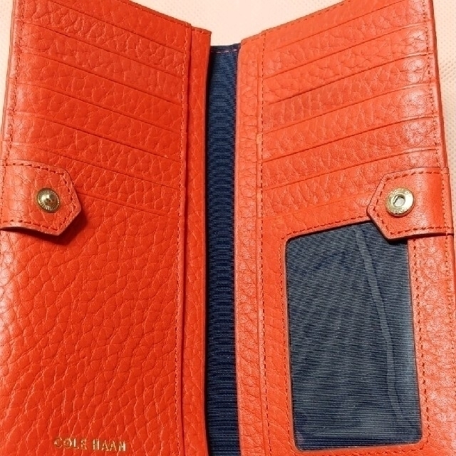 Cole Haan(コールハーン)の未使用に近いコールハーン　オレンジ長財布 レディースのファッション小物(財布)の商品写真