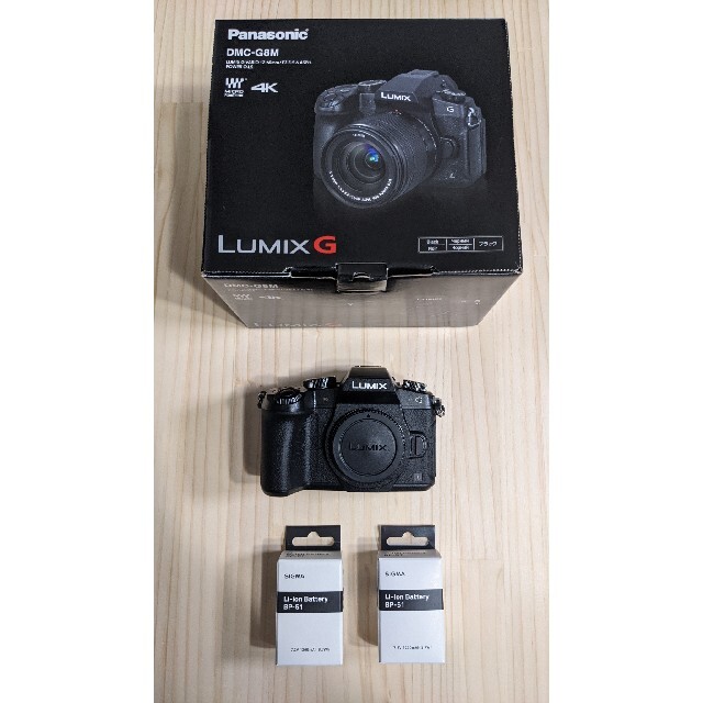 Panasonic(パナソニック)の【新品同様】LUMIX G8 標準ズームレンズキット【おまけ付き・送料無料】 スマホ/家電/カメラのカメラ(ミラーレス一眼)の商品写真