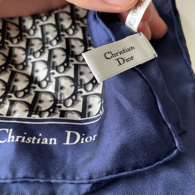 Christian Dior(クリスチャンディオール)のChristian Dior ディオール スカーフ ハンカチ トロッター 柄 レディースのファッション小物(バンダナ/スカーフ)の商品写真