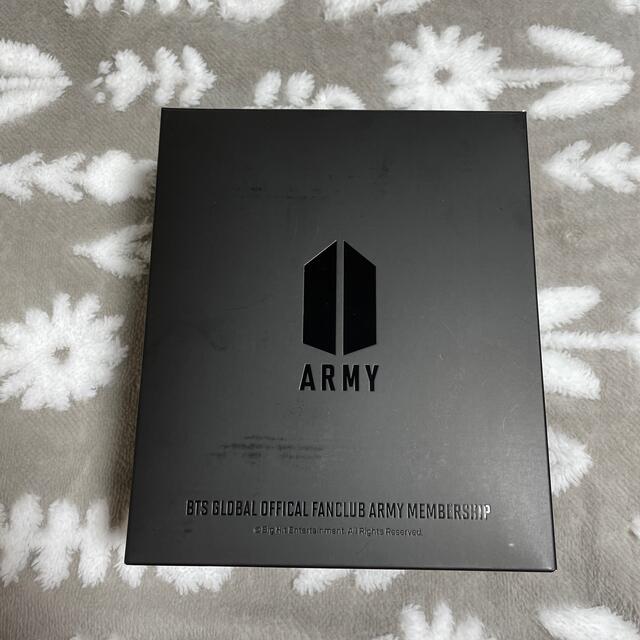 防弾少年団(BTS)(ボウダンショウネンダン)のBTS ARMY MEMBERSHIP KIT アーミーキット ブックランプ エンタメ/ホビーのタレントグッズ(アイドルグッズ)の商品写真