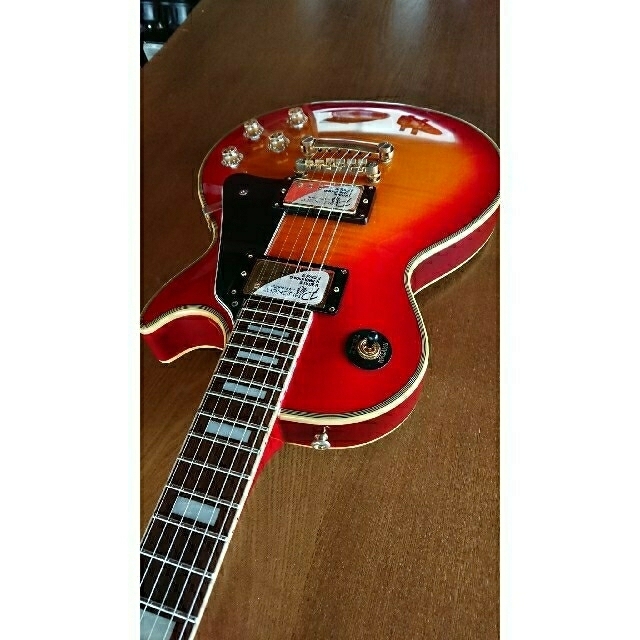 Epiphone(エピフォン)のEpiphone by Gibson LesPaul custom ﾚｽﾎﾟｰﾙ 楽器のギター(エレキギター)の商品写真