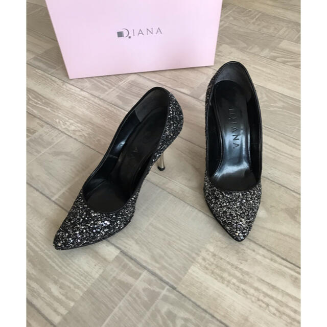 DIANA(ダイアナ)の【DIANA】パンプス レディースの靴/シューズ(ハイヒール/パンプス)の商品写真