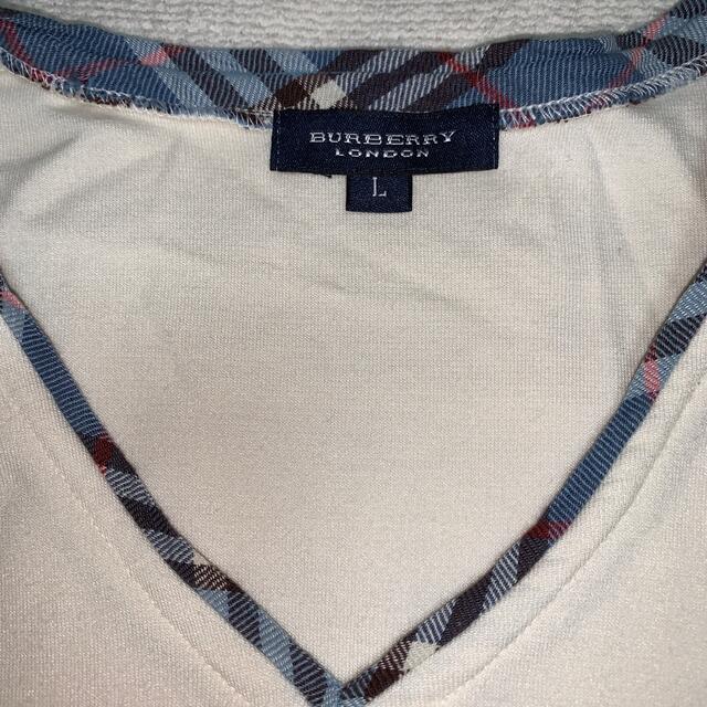 BURBERRY(バーバリー)のバーバリー　VネックTシャツ　L レディースのトップス(Tシャツ(半袖/袖なし))の商品写真