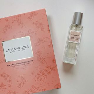 ローラメルシエ(laura mercier)の新品 オードトワレ N アンバーバニラ(香水(女性用))