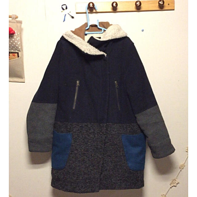 POU DOU DOU(プードゥドゥ)のカラーブロックフードコート レディースのジャケット/アウター(ロングコート)の商品写真