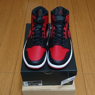 ナイキ(NIKE)のNIKE  AIR JORDAN  1  MID  ブレッド(スニーカー)