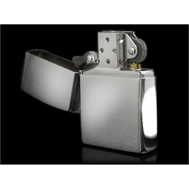 ZIPPO(ジッポー)のzippo ジッポ【新品 未使用】ライター 無地 200番 メンズのファッション小物(タバコグッズ)の商品写真