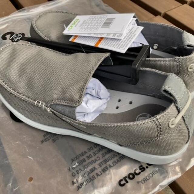 crocs(クロックス)の【新品】2足+1足オマケ　Crocs Men’s Walu Slip-On  メンズの靴/シューズ(スニーカー)の商品写真