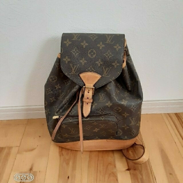 LOUIS VUITTON(ルイヴィトン)のルイヴィトン　モンスリMM　リュック レディースのバッグ(リュック/バックパック)の商品写真